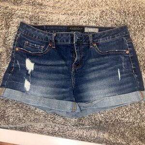 Size 8 Aeropostale Midi shorts